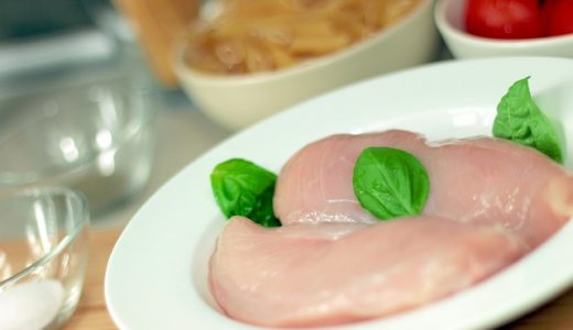 ボディビルダー食事の定番！鶏胸肉を柔らかく、美味しく食べるレシピ