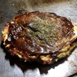 大阪駅すぐ近く！ミシュラン掲載「きじ」のお好み焼きが美味しすぎて感動した。新梅田食道街にあるよ。